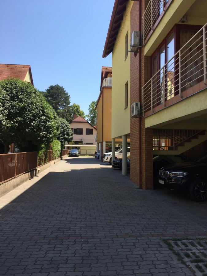 Siofoki Beach Apartman Exterior photo