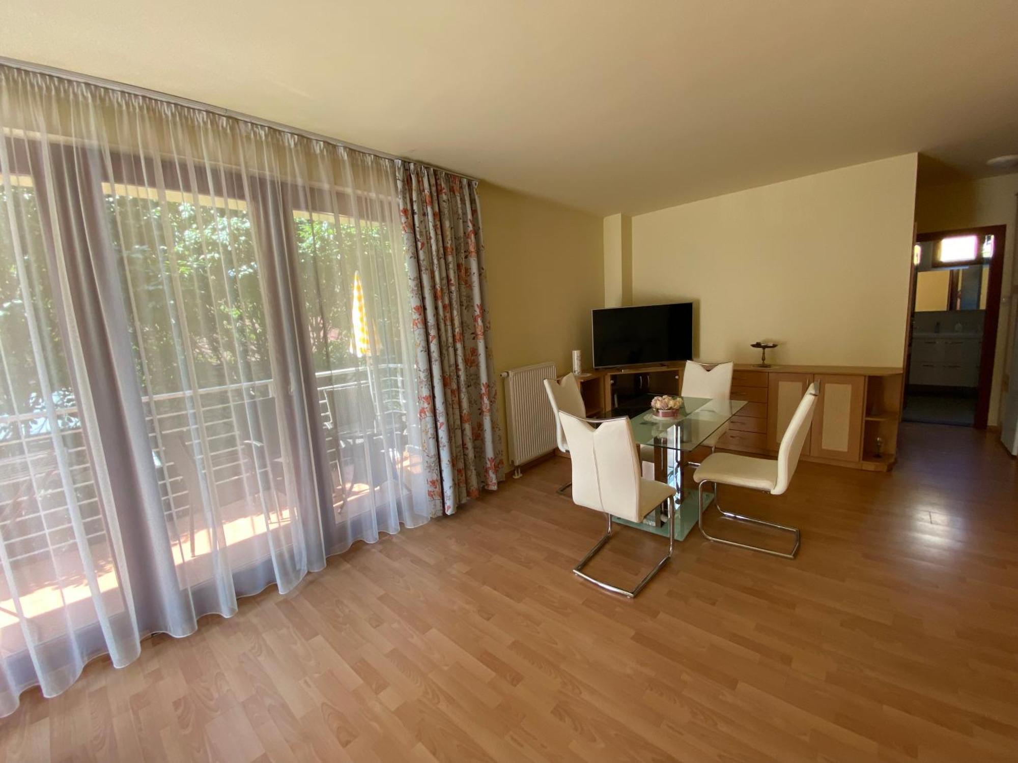 Siofoki Beach Apartman Exterior photo